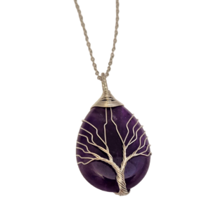 Amethist hanger met draad omwikkeld tot Tree of Life aan een RVS ketting